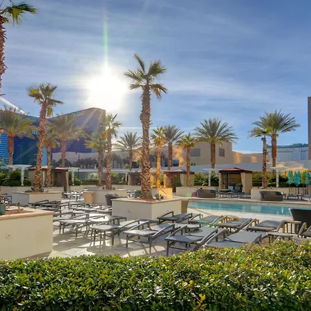 Jewel Suite W/Balcony Mgm Signature * 23Rd Floor* Strip View-2
